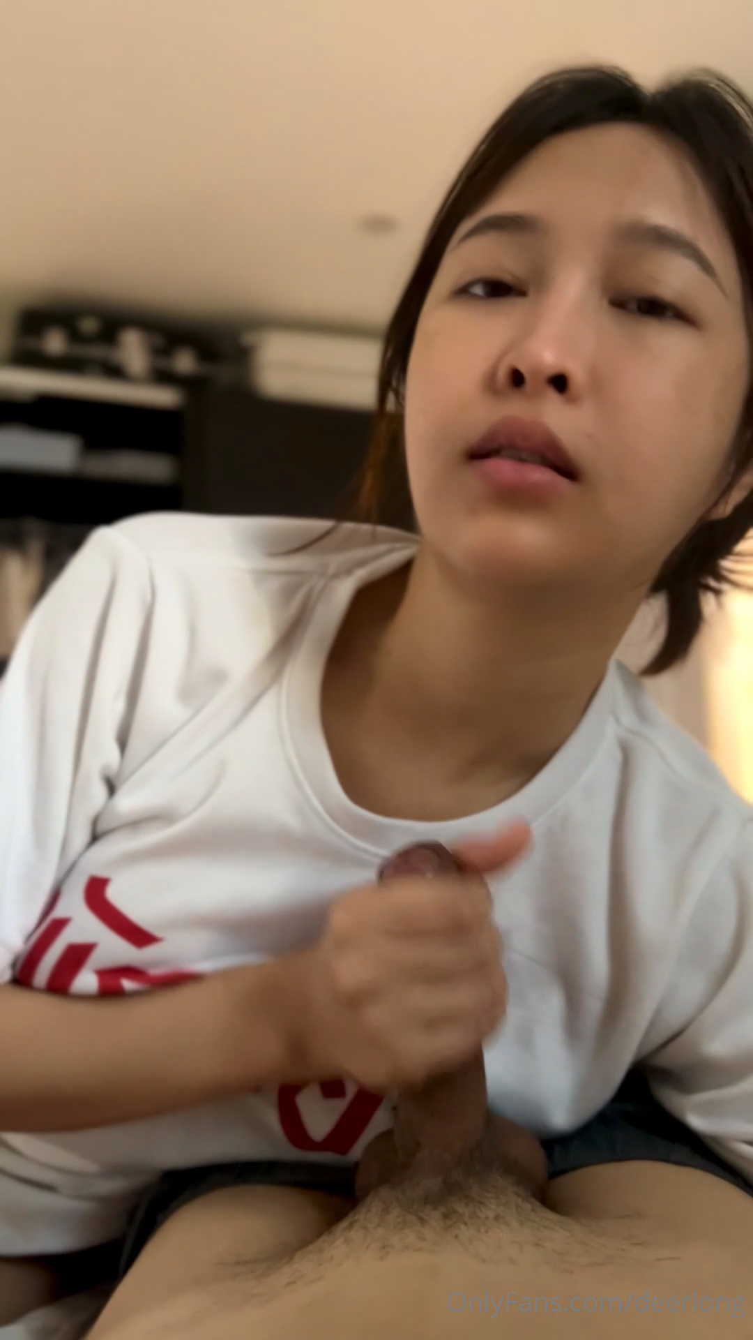 Deerlong  Onlyfans ชักว่าวเอาปากบ๊วบโม๊คสดมิดลำ รูดขึ้นลงอมเสียวพร้อมชักจนน้ำเงี่ยนกระฉูดแตกในเต็มปาก